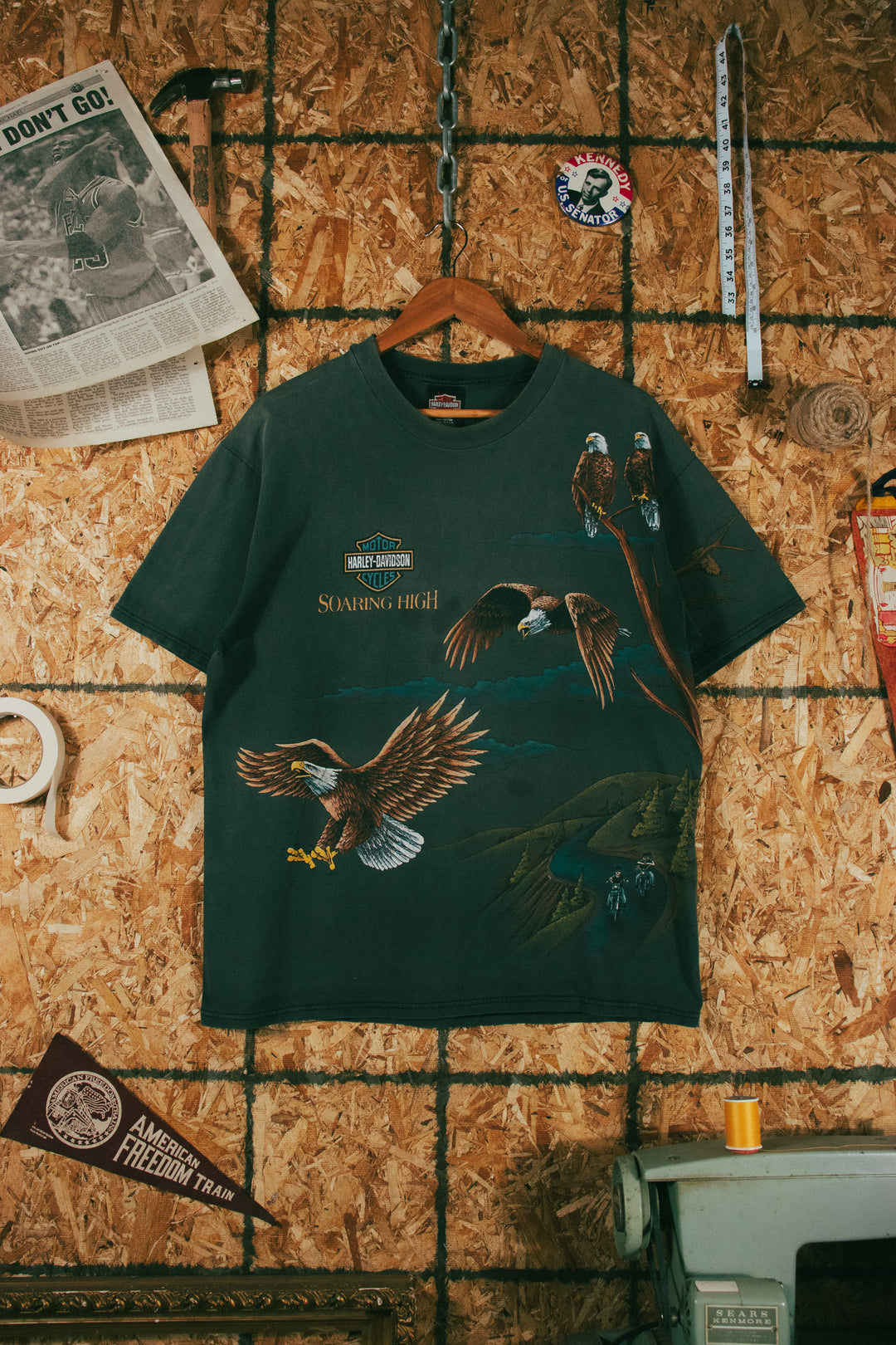 Vintage 90s Soaring High Harley Davidson All Over Print T-Shirt 