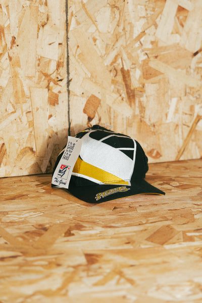 Vintage 90s Deadstock Pittsburgh Penguins Big Logo Snapback