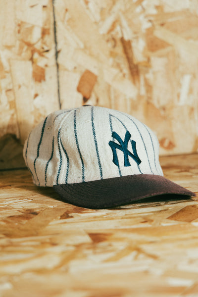 Vintage 90s Wool Pinnstripe Fitted Yankees Hat