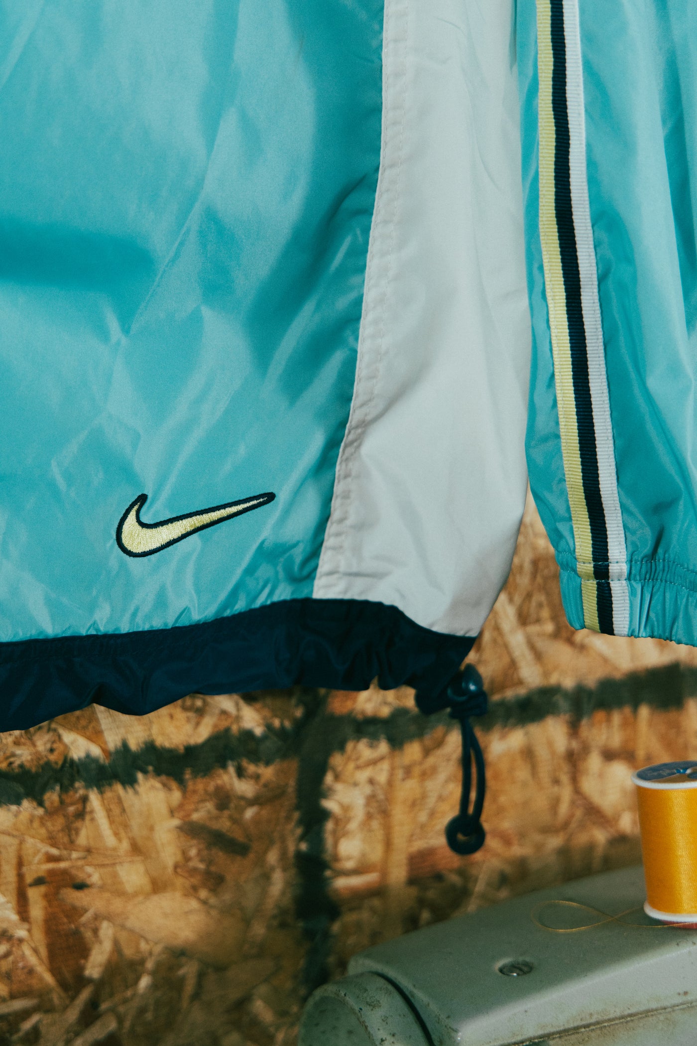 Vintage 90s Nike Swoosh Windbreaker
