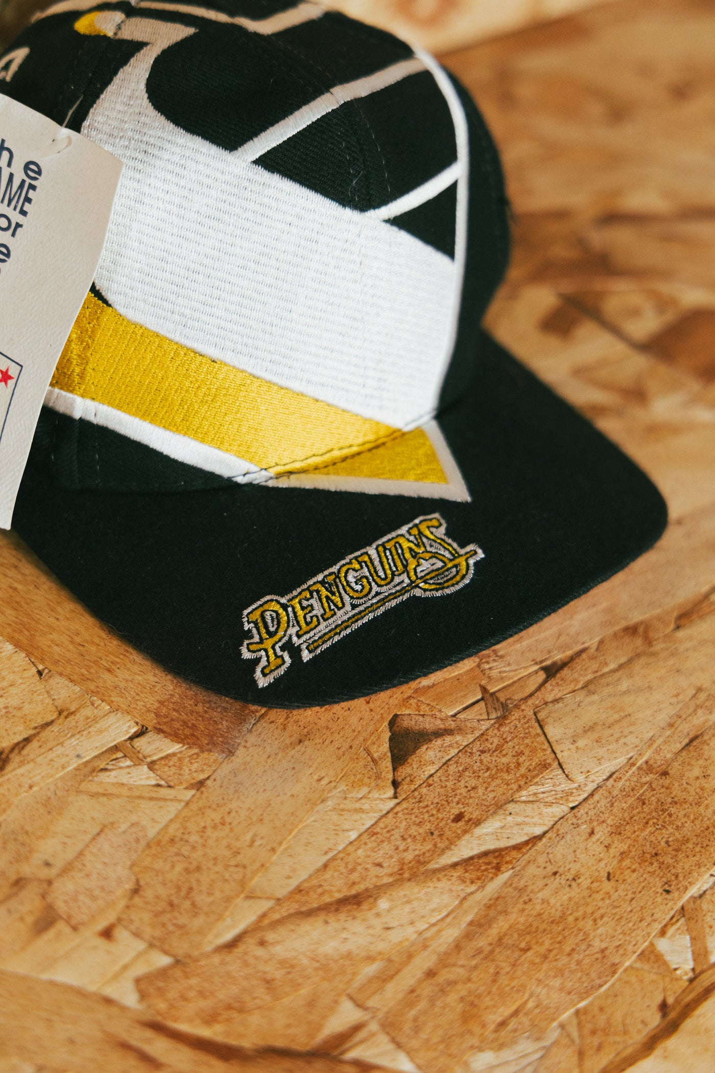 Vintage 90s Deadstock Pittsburgh Penguins Big Logo Snapback