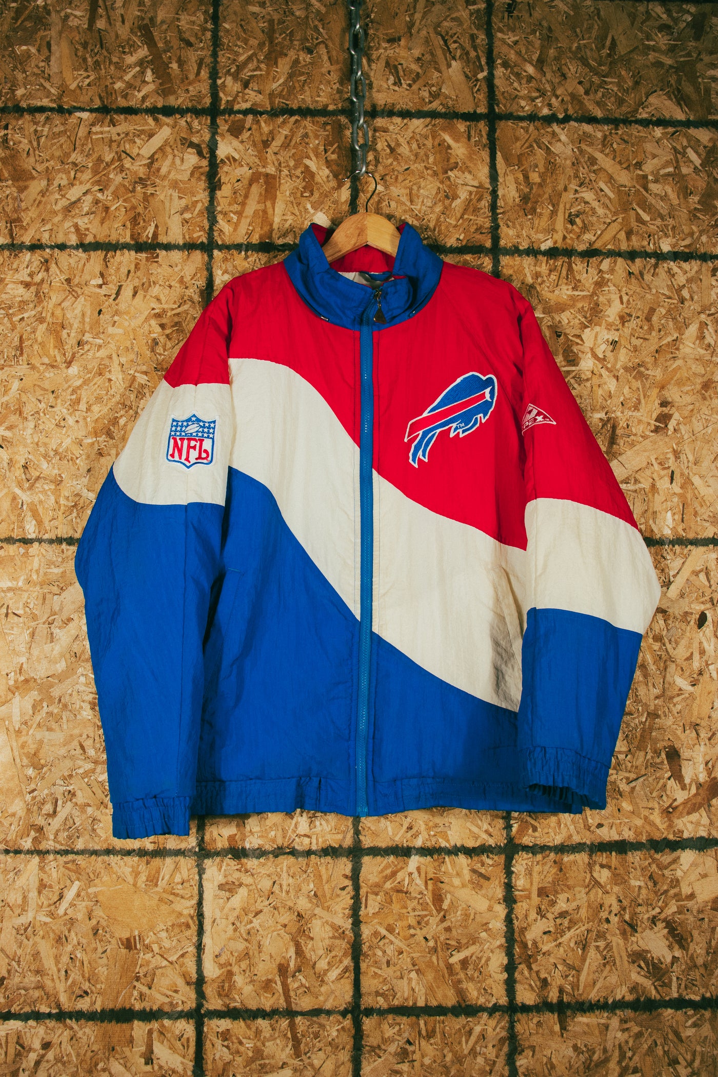 Vintage 90s Buffalo Bills Apex Puffer Jacket