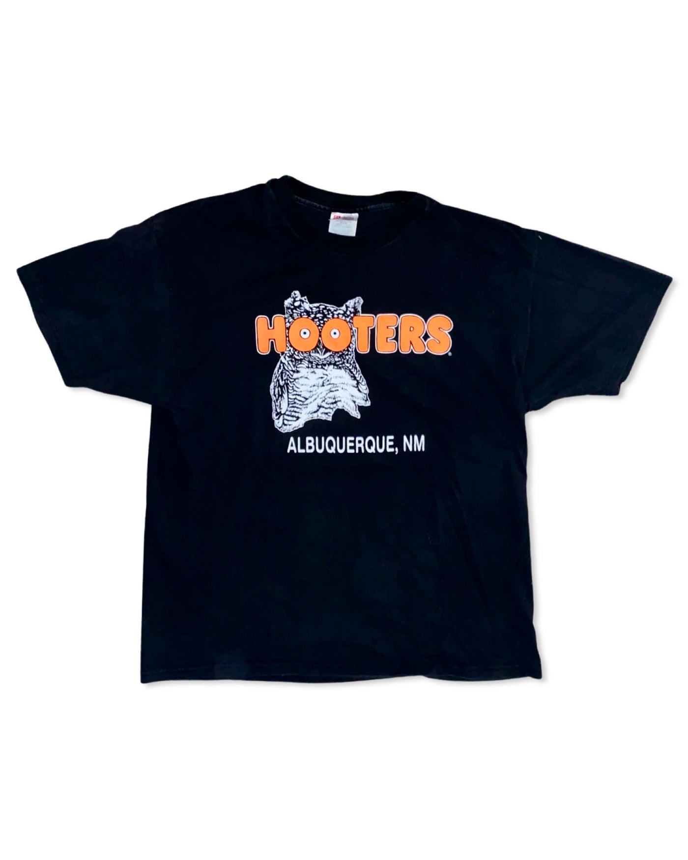 Vintage 90s Hooters Albuquerque NM T-Shirt