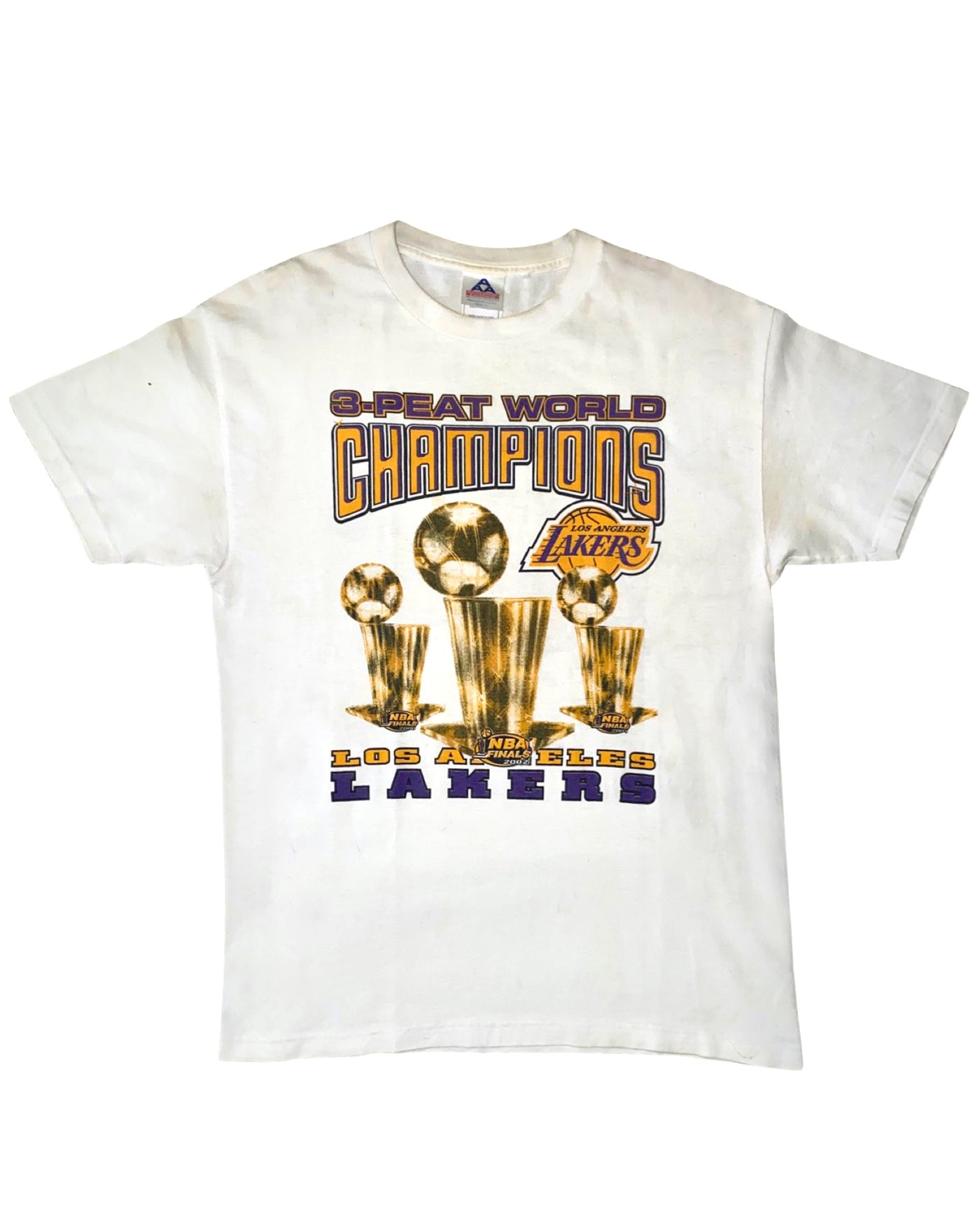 Vintage 2002 Lakers 3 Peat Double Sided Graphic T-Shirt