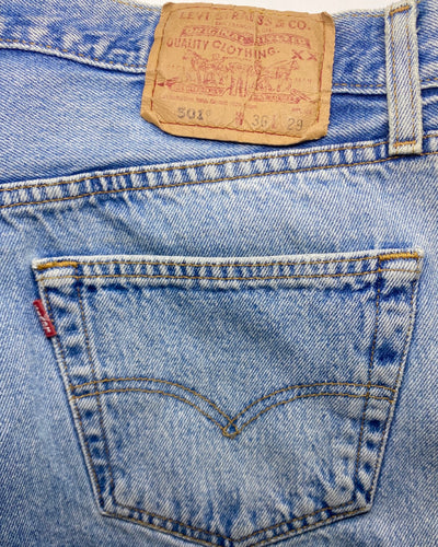 Vintage 90s Levi 501 Jeans