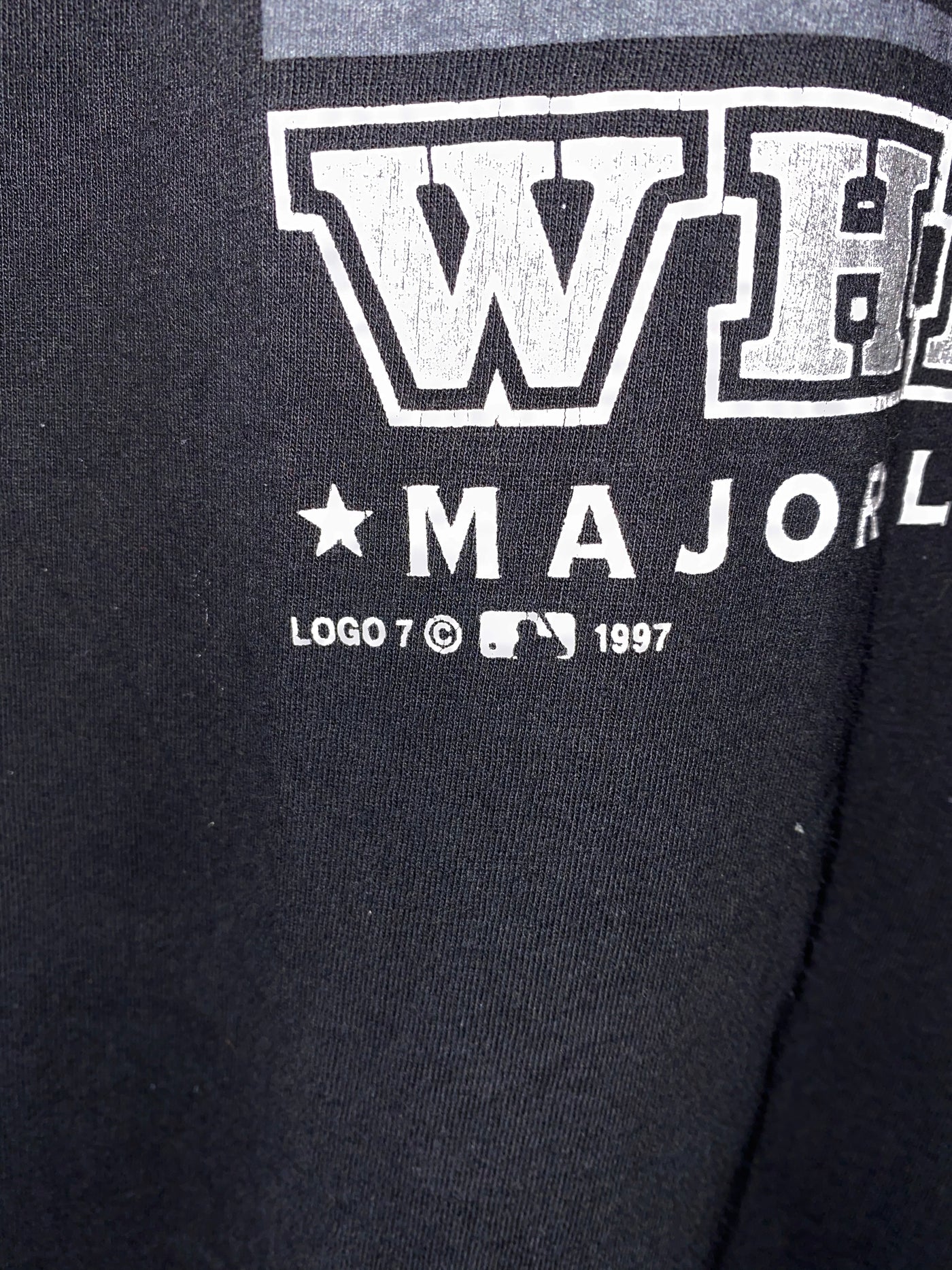 Vintage 1997 Logo 7 Chicago White Sox T-Shirt