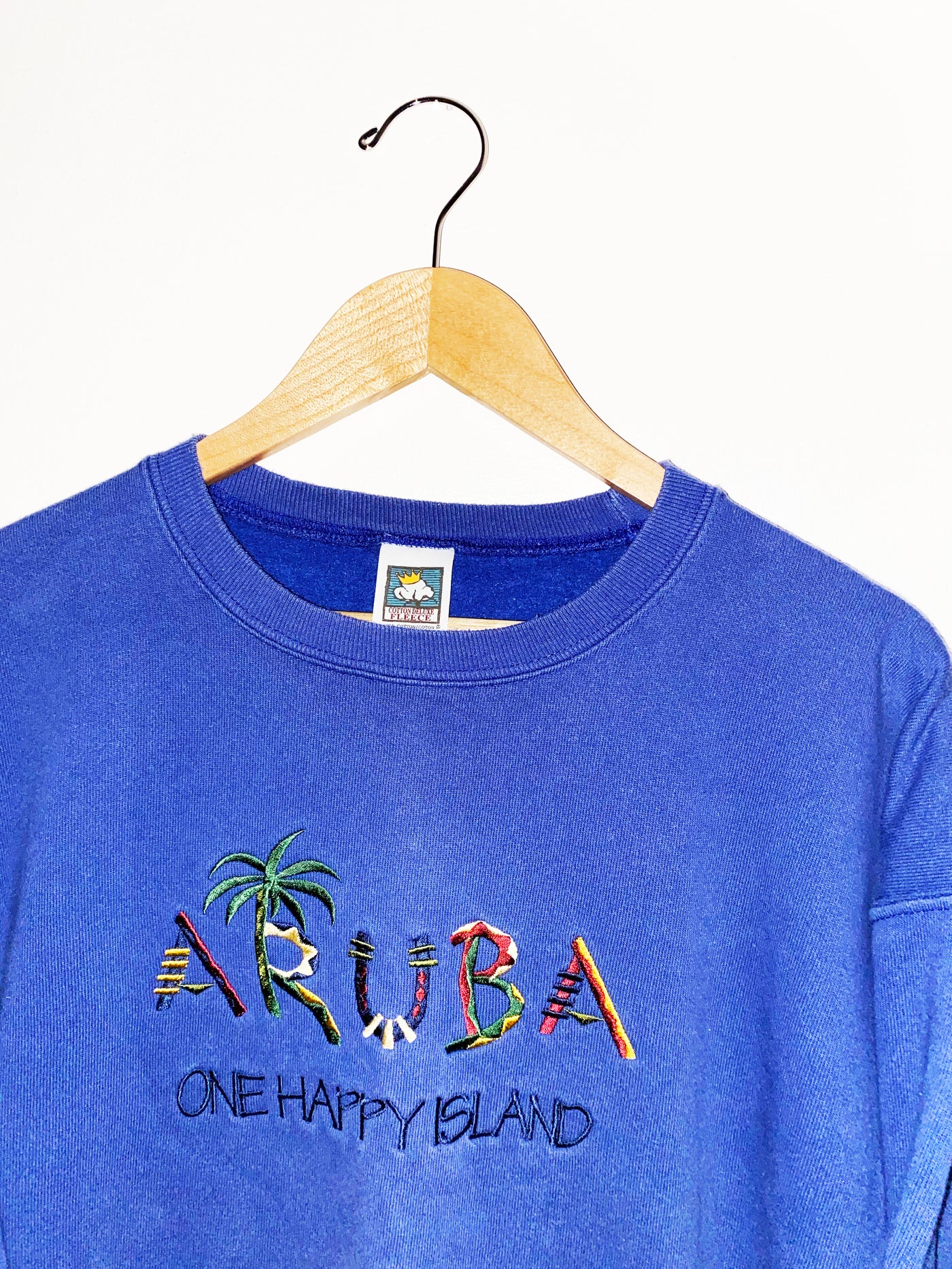 Vintage Embroidered Aruba “One Happy Island” Crewneck