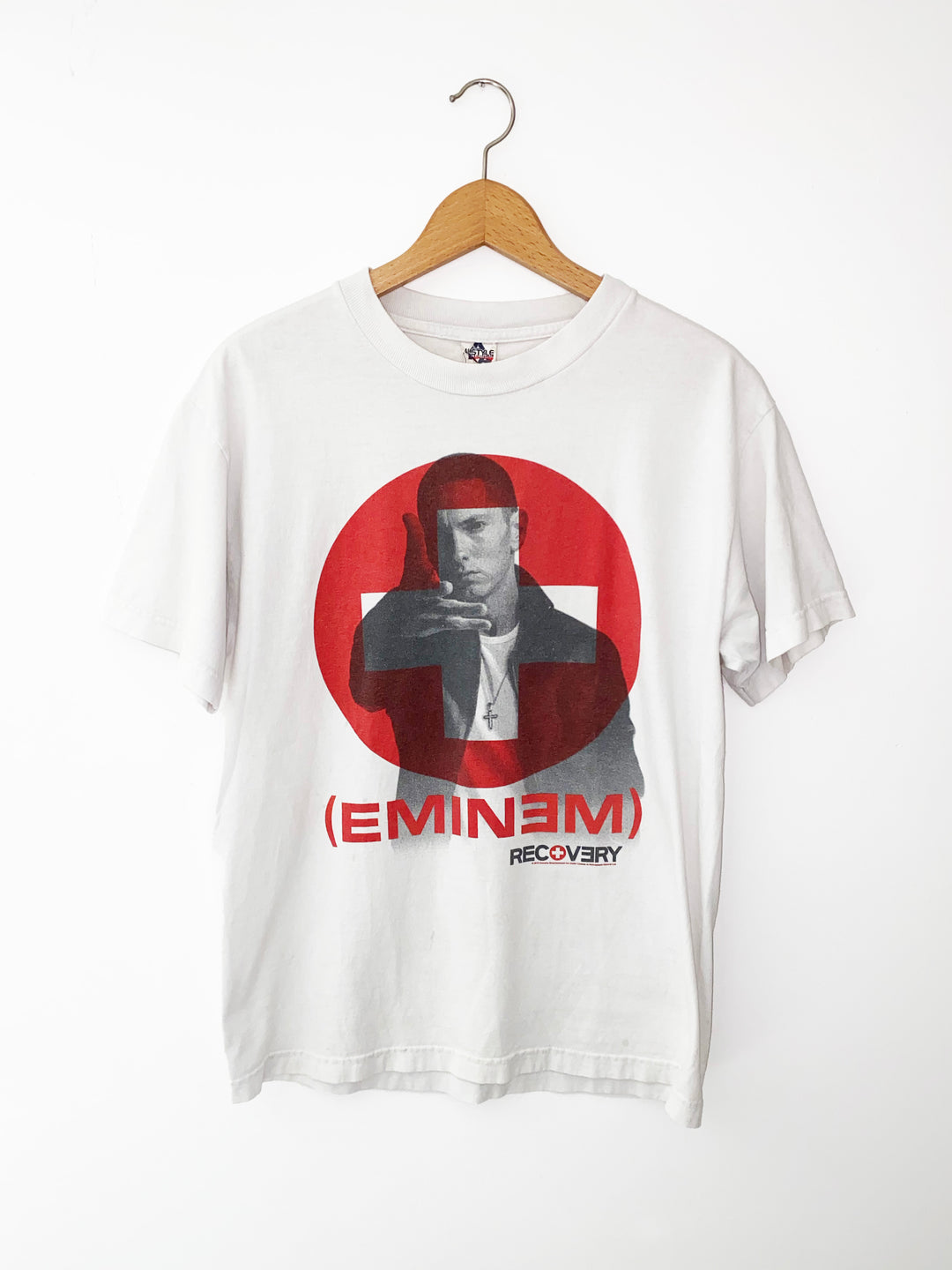 EMINEM エミネム RECOVERY リカヴァリー 2011 Tシャツ EMINEM エミネム RECOVERY リカヴァリー 2011 Tシャツ - メルカリ