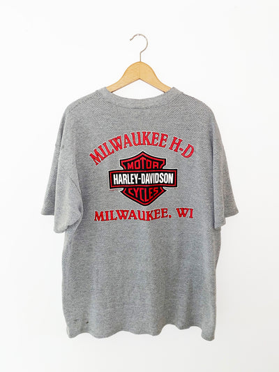 Vintage Harley Davidson USA Milwaukee, WI Pocket T-Shirt